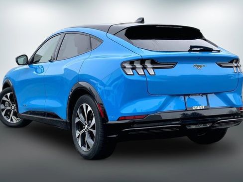 Used 2022 Ford Mustang Mach-E Premium image 9