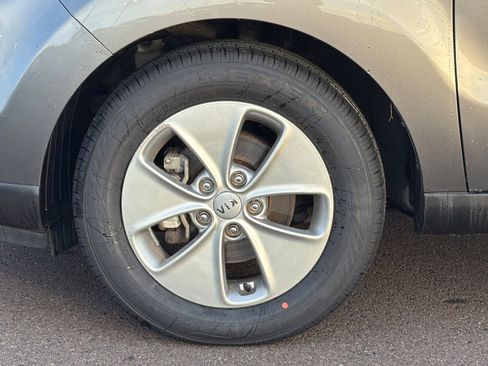 Used 2016 Kia Soul image 24