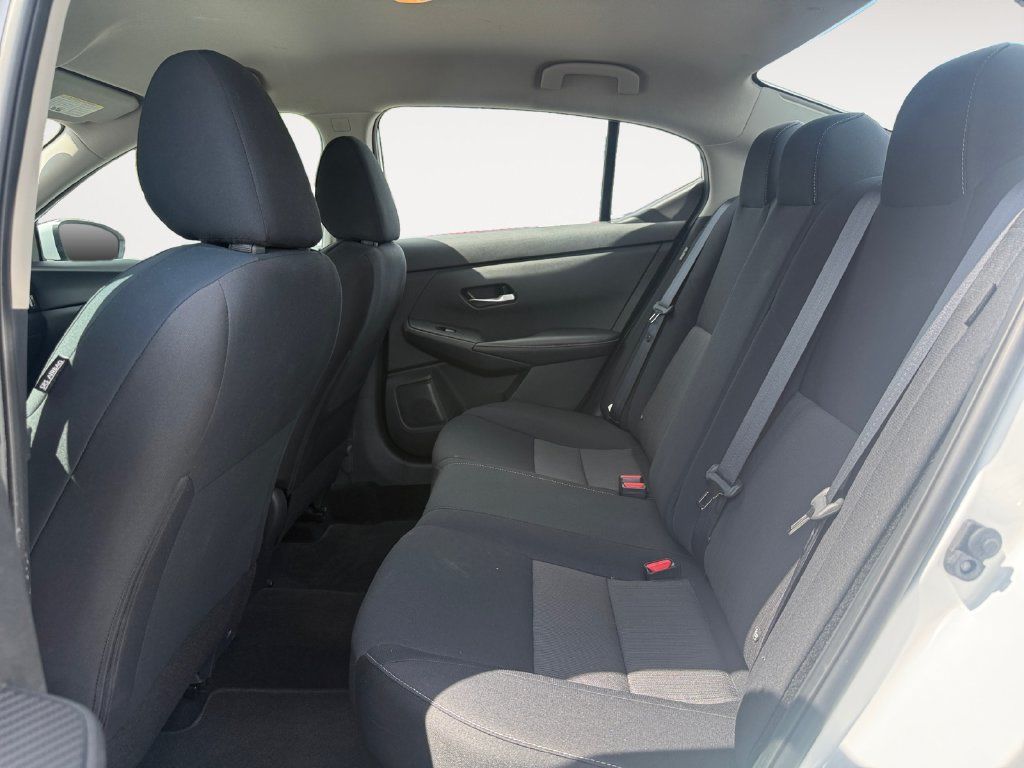 Used 2023 Nissan Sentra SV FWD image 13