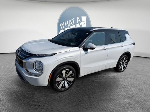 Used 2025 Mitsubishi Outlander SEL AWD/4WD image 8