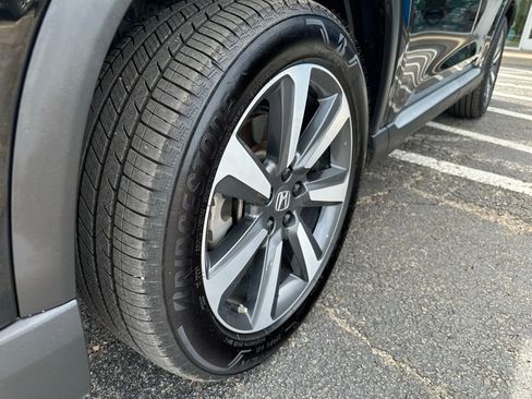 Used 2023 Honda Pilot Elite image 10