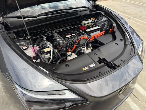 Certified 2024 Lexus RZ 300e Premium w/ Technology Package FWD image 6