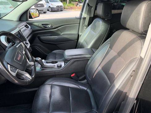 Used 2019 GMC Acadia SLT w/ Black Edition FWD image 10