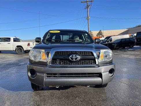 Used 2011 Toyota Tacoma 2WD Access Cab image 5