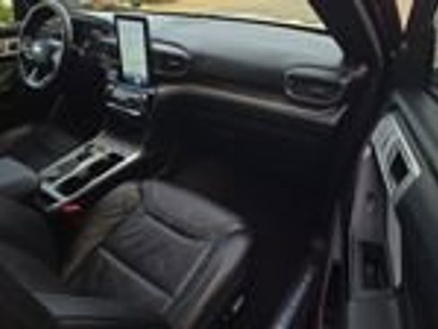 Used 2023 Ford Explorer Platinum w/ Technology Package AWD/4WD image 58