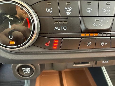 Used 2024 Ford Maverick Lariat FWD image 31