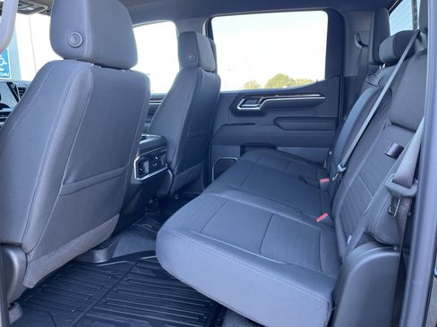 New 2026 GMC Sierra 1500 Elevation image 10