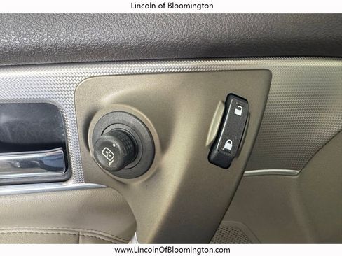 Used 2015 Lincoln MKX AWD w/ Equipment Group 102A image 36