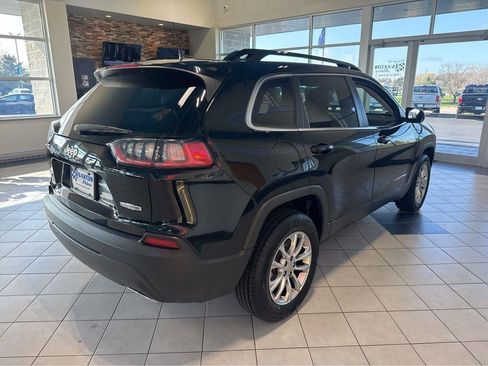 Used 2022 Jeep Cherokee Latitude Lux w/ Sun & Sound Group AWD/4WD image 12