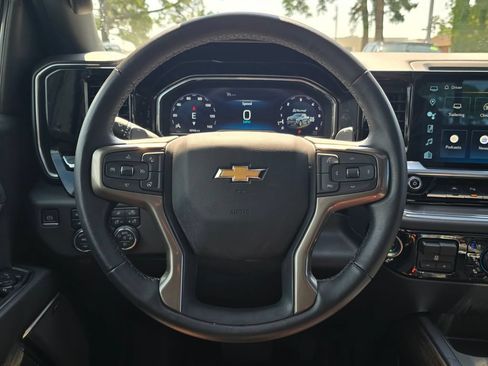 Certified 2023 Chevrolet Silverado 1500 High Country w/ High Country Premium Package AWD/4WD image 14