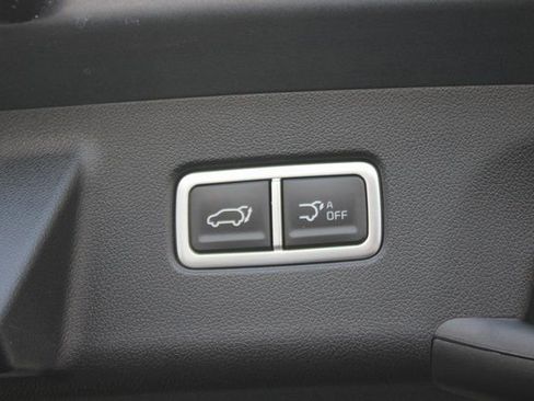 Used 2025 Kia Sorento SX image 29