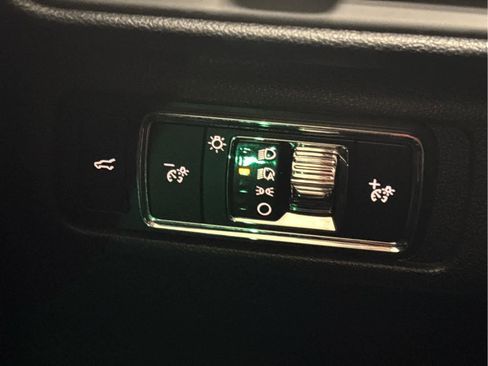 Used 2023 Lincoln Corsair Reserve w/ Equipment Group 202A image 22