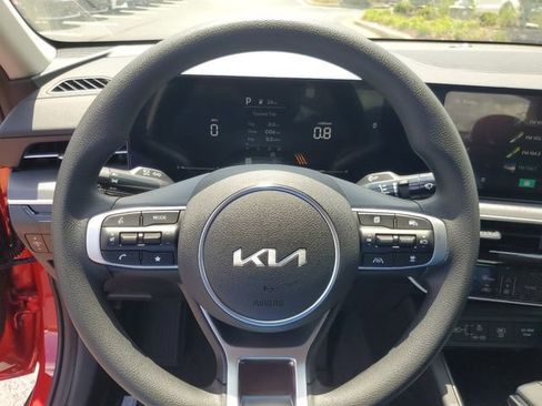 Used 2025 Kia K5 LXS image 9