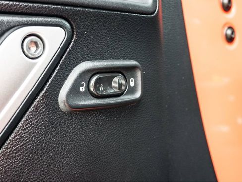 Used 2015 Jeep Wrangler Unlimited Rubicon w/ Connectivity Group AWD/4WD image 11