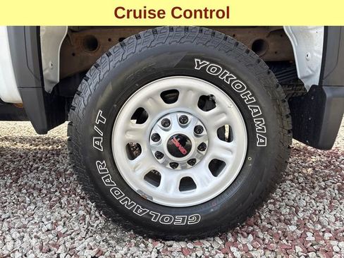 Used 2024 GMC Sierra 2500 Pro w/ X31 Off-Road Package AWD/4WD image 9