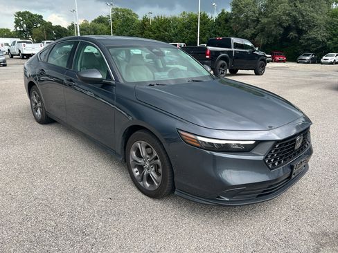 Used 2024 Honda Accord EX image 3