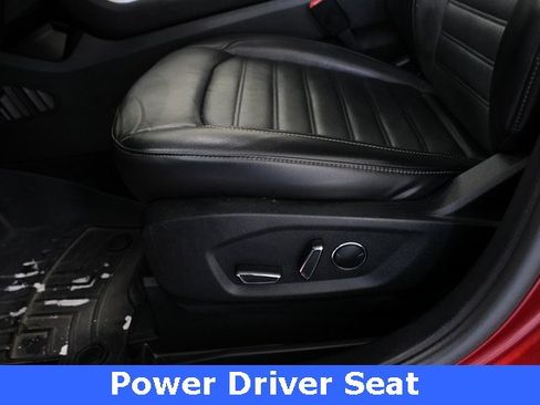 Used 2022 Ford Escape SE w/ Cold Weather Package image 4