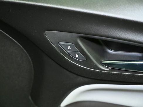 Used 2021 Chevrolet Equinox LS w/ LPO, Blackout Package image 54