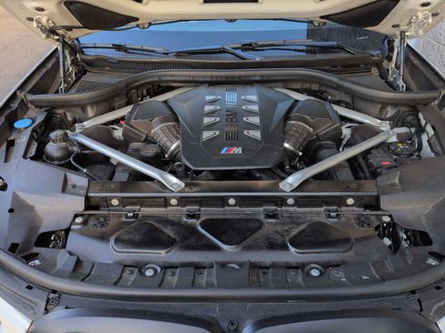 Used 2024 BMW X7 M60i w/ Executive Package AWD/4WD image 15