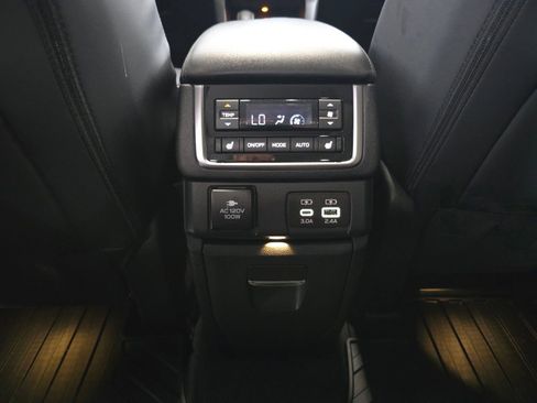 Used 2025 Subaru Ascent Bronze Edition image 30