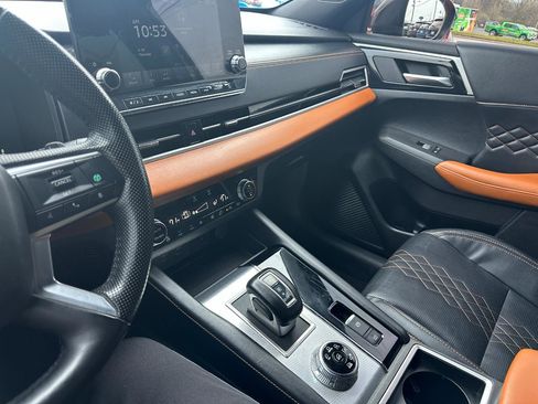 Used 2022 Mitsubishi Outlander SEL AWD/4WD image 48