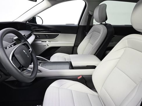 New 2026 Lincoln Nautilus Reserve AWD/4WD image 13