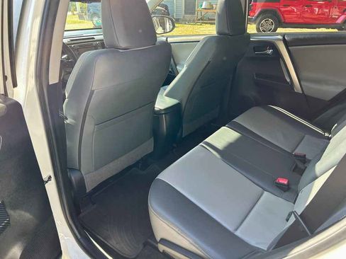 Used 2015 Toyota RAV4 Limited image 10