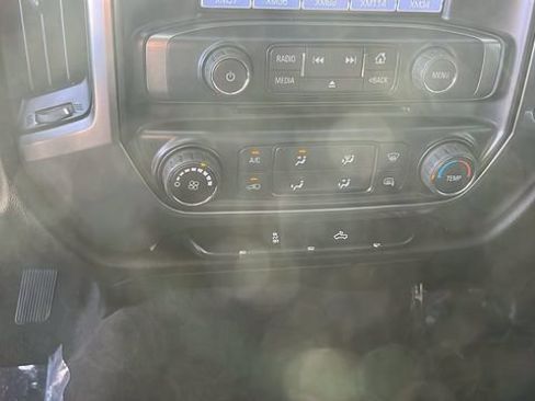 Used 2019 Chevrolet Silverado 1500 LT AWD/4WD image 13