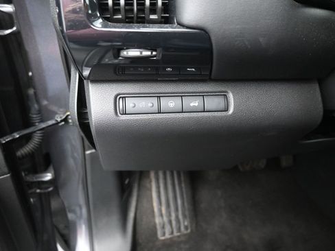Used 2025 Nissan Pathfinder SV FWD image 13