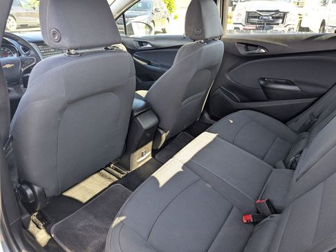 Used 2018 Chevrolet Cruze LT FWD image 28