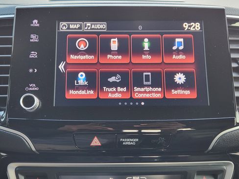 Certified 2022 Honda Ridgeline Black Edition image 17