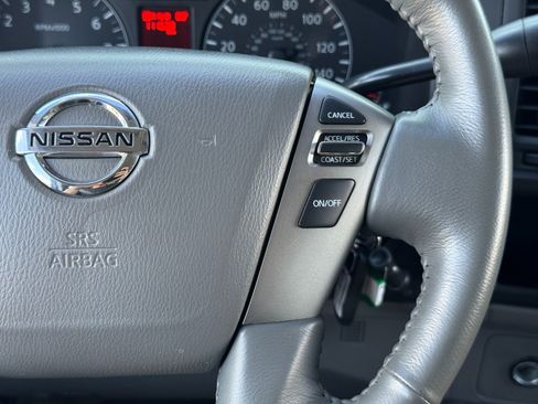 Used 2017 Nissan NV 3500 SL image 20