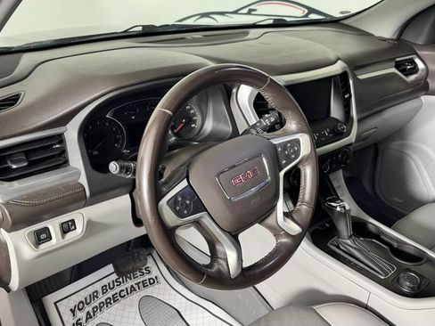 Used 2018 GMC Acadia SLT AWD/4WD image 14