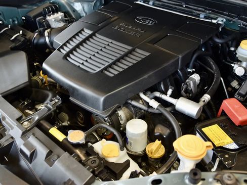 Used 2020 Subaru Forester Limited image 32