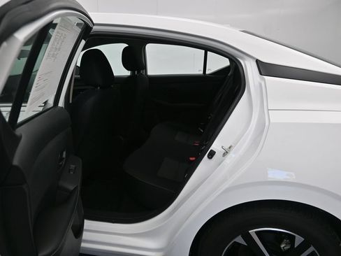 Certified 2024 Nissan Sentra SV FWD image 22