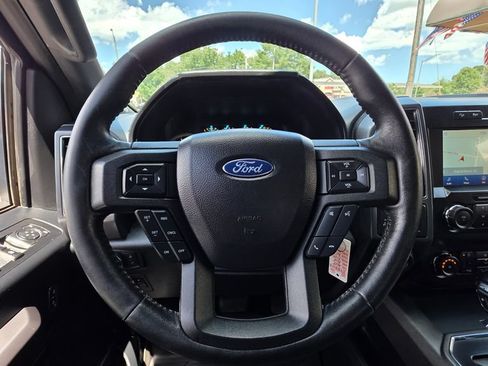 Used 2019 Ford F150 XLT w/ Equipment Group 302A Luxury AWD/4WD image 12