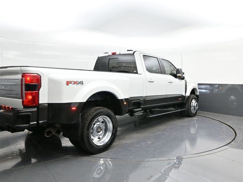 Certified 2024 Ford F450 King Ranch w/ FX4 Off-Road Package image 11