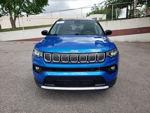 Used 2022 Jeep Compass Limited AWD/4WD image 2