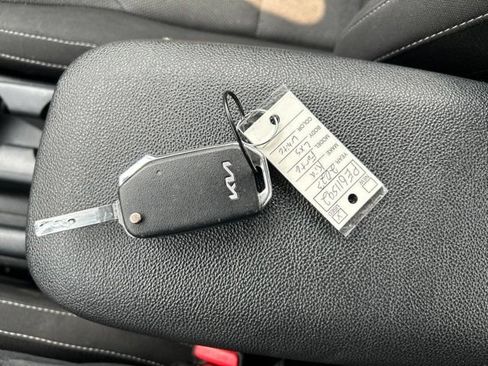 Certified 2023 Kia Forte LXS FWD image 41