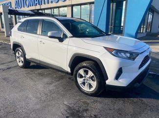 Used 2021 Toyota RAV4 XLE video 1