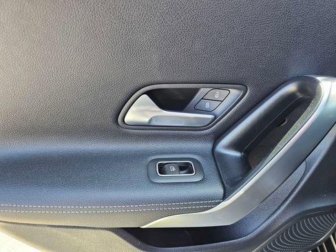 Used 2025 Mercedes-Benz CLA 250 image 18