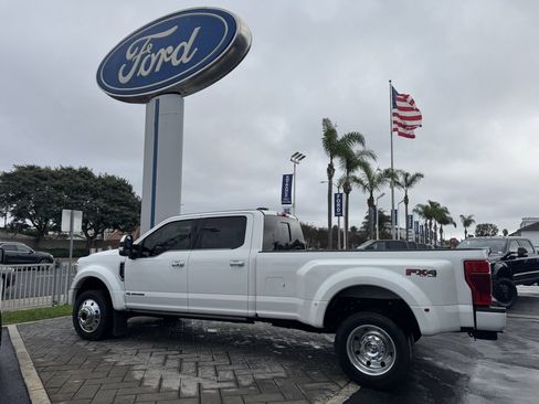 Used 2022 Ford F450 Limited w/ FX4 Off-Road Package image 32