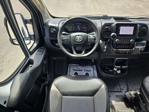 Used 2025 RAM ProMaster 2500 w/ Convenience Group FWD image 19