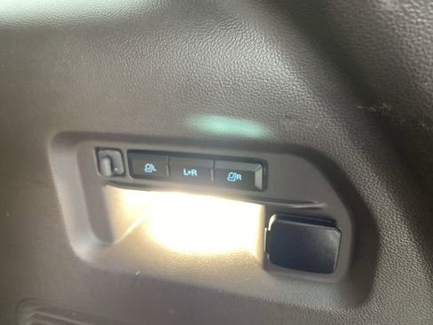 Used 2021 Ford Explorer Platinum w/ Equipment Group 601A image 19