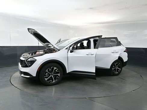Used 2024 Kia Sportage EX FWD image 27