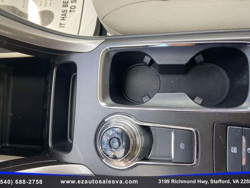 Used 2018 Ford Fusion SE FWD image 20