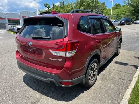 Used 2023 Subaru Forester Premium AWD/4WD image 4