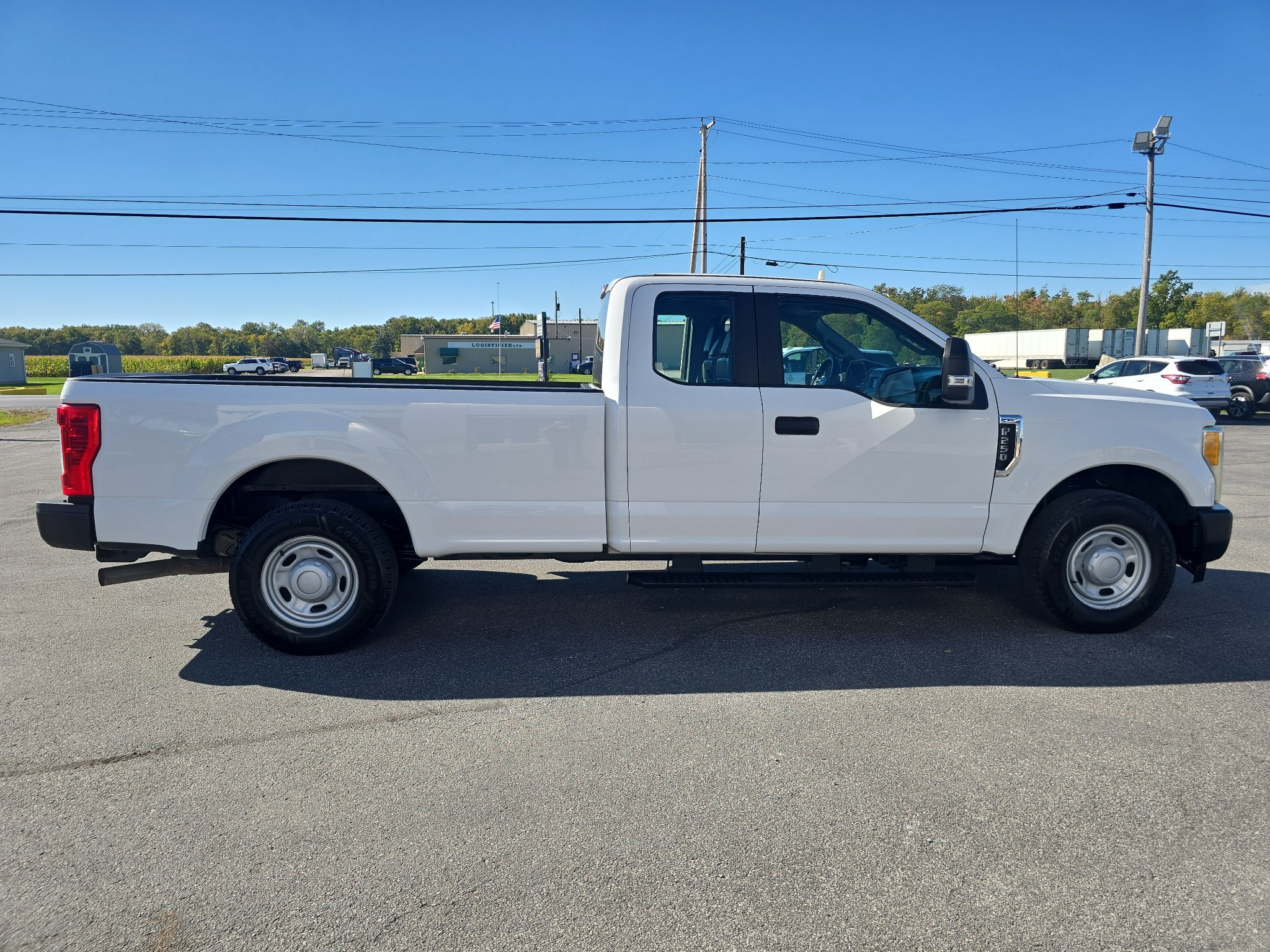 Used 2017 Ford F250 XL w/ Power Equipment Group RWD image 5