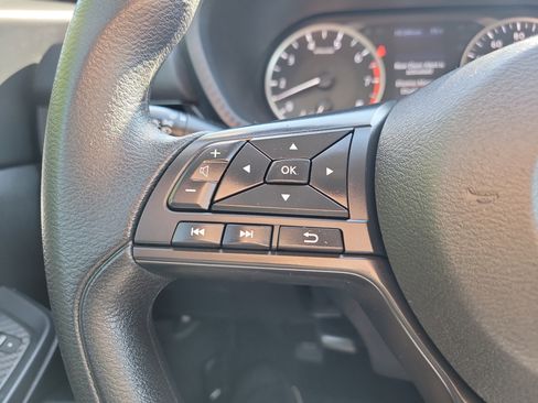 Used 2025 Nissan Sentra S image 26