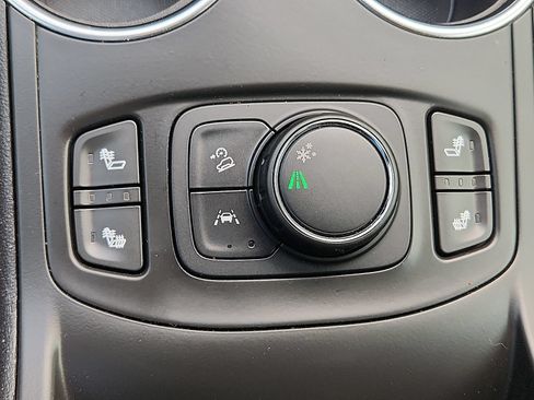 Used 2023 GMC Terrain SLE w/ Driver Convenience Package FWD image 21